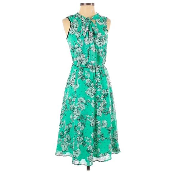 Elle Dresses & Skirts - ELLE : Mint Green Floral Dress